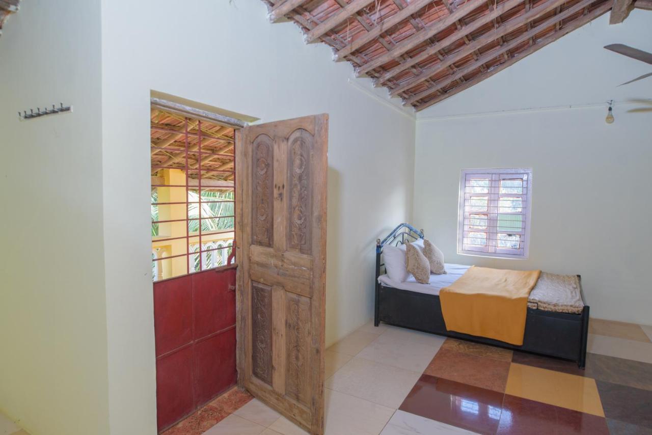 Prajakta Rest House Alibag Luaran gambar