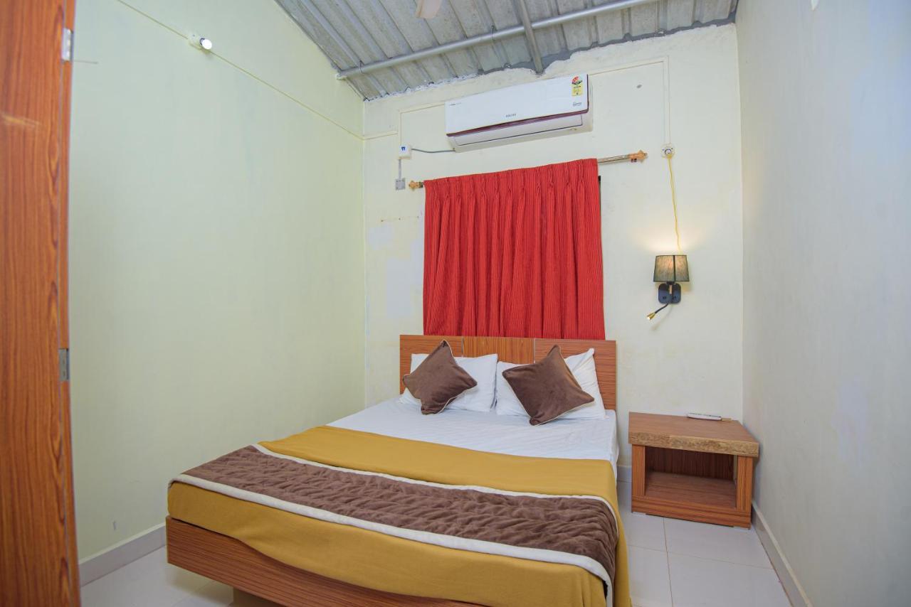 Prajakta Rest House Alibag Luaran gambar