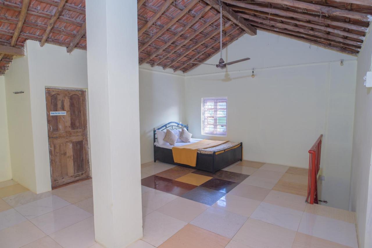 Prajakta Rest House Alibag Luaran gambar