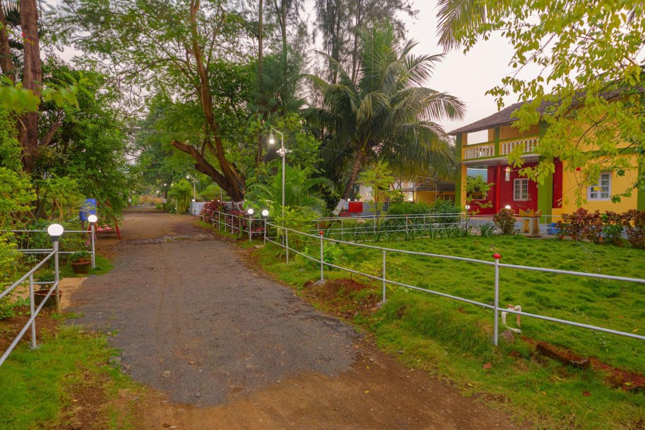 Prajakta Rest House Alibag Luaran gambar