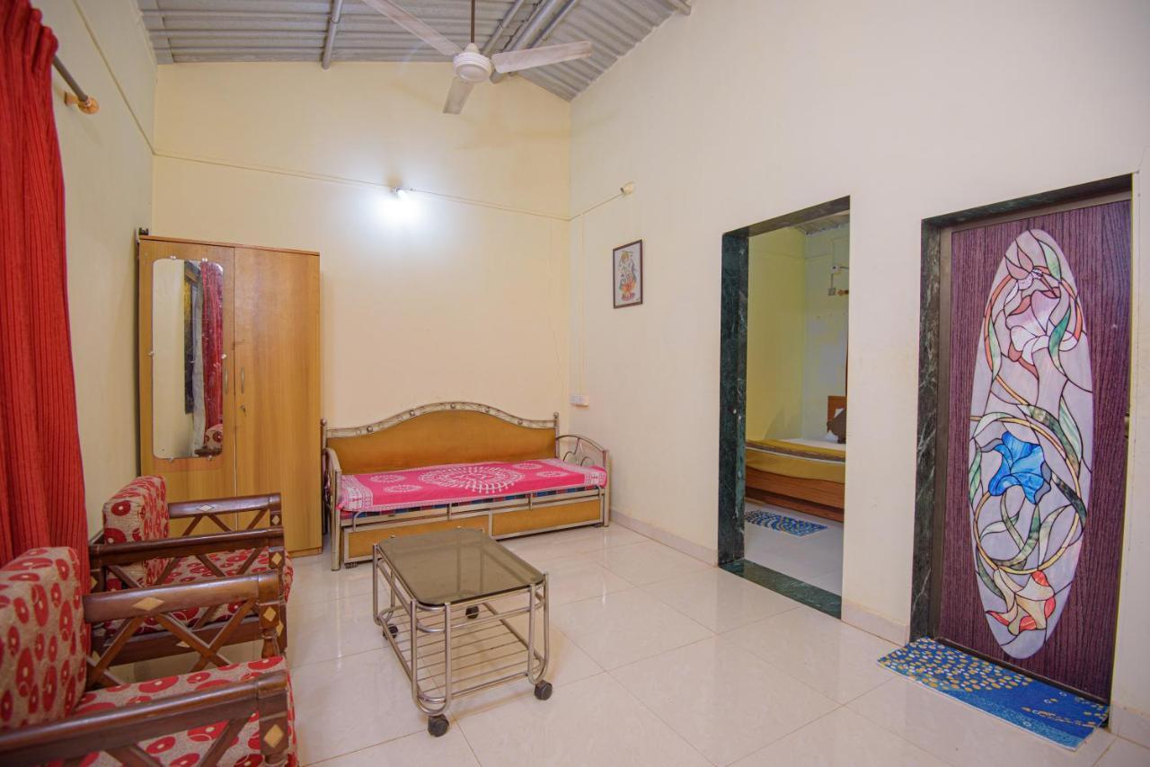 Prajakta Rest House Alibag Luaran gambar